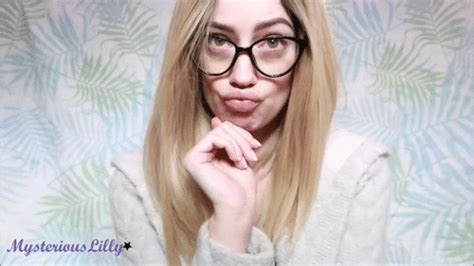 Smelling Natural Lips Mysterious Lilly Clips4sale