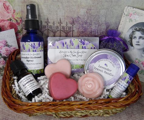 valentines day gift set relazation spa basket lavender soap gift
