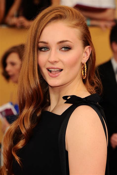 sophie turner actress photo 445 of 945 pics wallpaper photo 757030 theplace2