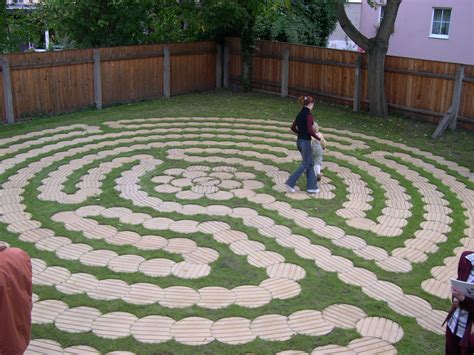 labyrinth garden design  design