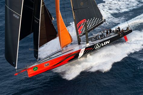 breaking news comanche wins  sail die