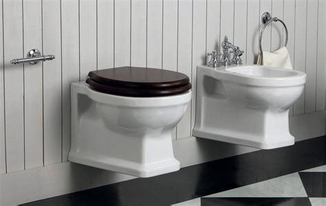 mlg wall mounted rustic toilet bidet  wooden lid kypriwths