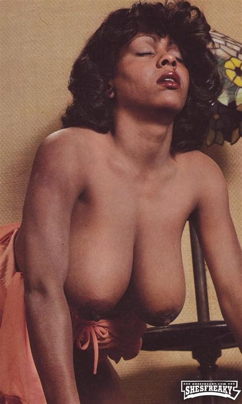 vintage boobs shesfreaky