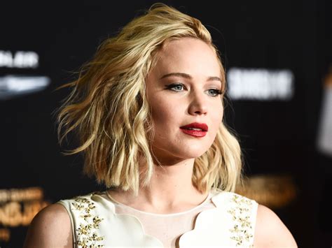 Jennifer Lawrence Shoots First Sex Scene With Chris Pratt In Passengers