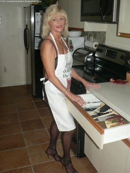 415 Best Only Aprons Images On Pinterest Pin Up Girls