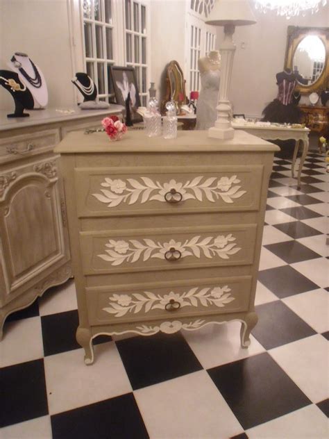 meubles peints dans le style gustavien boutique douceur gustavienne
