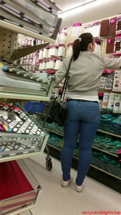 Tight Jeans Supermarket Candid Gallery – Sexy Candid Girls