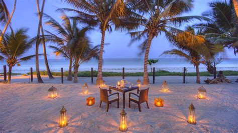 private beach dinner