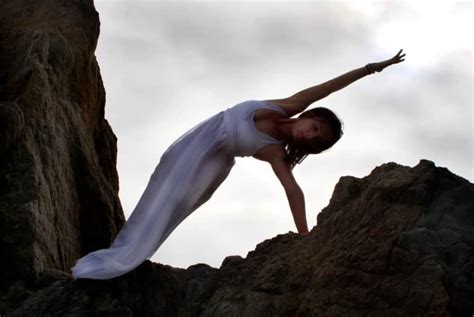 the artist and the muse gorgeous yoga slideshow mindbodygreen