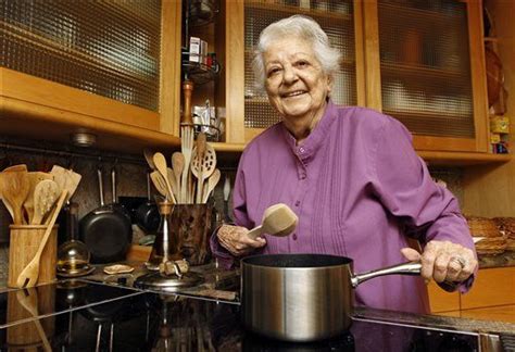 mother of italian cooking in us dead at 89