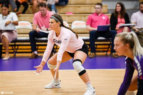Tigers Sweep Wake Forest In Dig Pink Match Clemson Tigers Official