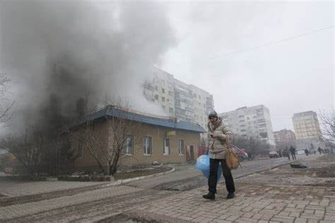 27 Are Killed By Rockets In Ukraine The New York Times