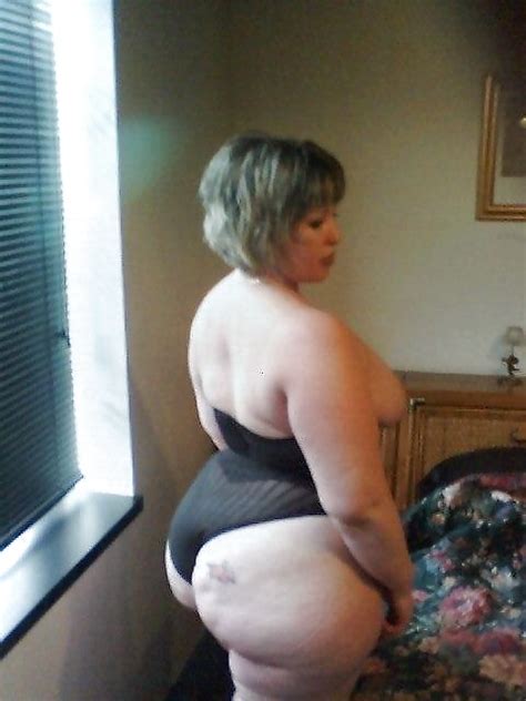 pawg mom with huge booty 8 pics