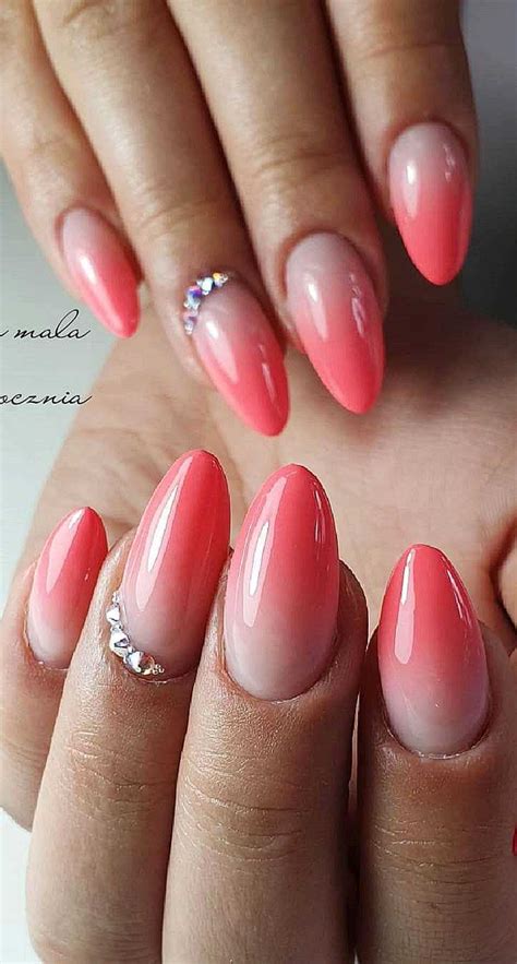 simple  acrylic almond nail shapes suitable  summer season page    women world blog