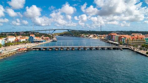 queen emma bridge curacao film office