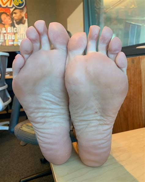 kyle unfug feet  pictures feetwiki