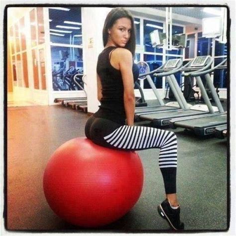 17 Images About Women In Yoga Pants On Pinterest Sexy