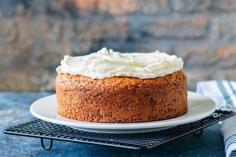 moist sour cream white cake recipe  scratch cake decorist