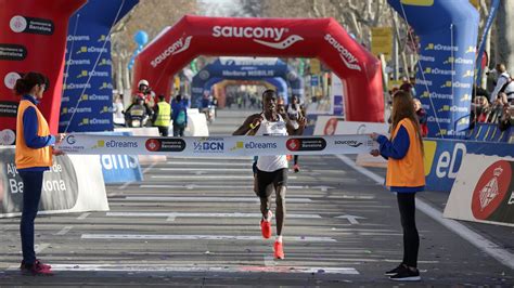 barcelona  marathon barcelona spain    runs worlds  road races