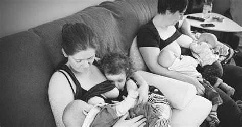 Photo Series Shows How Two Moms Tandem Nurse Their