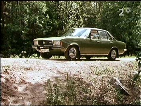 1972 Opel Commodore [b] In Vem älskar Yngve Frej 1973