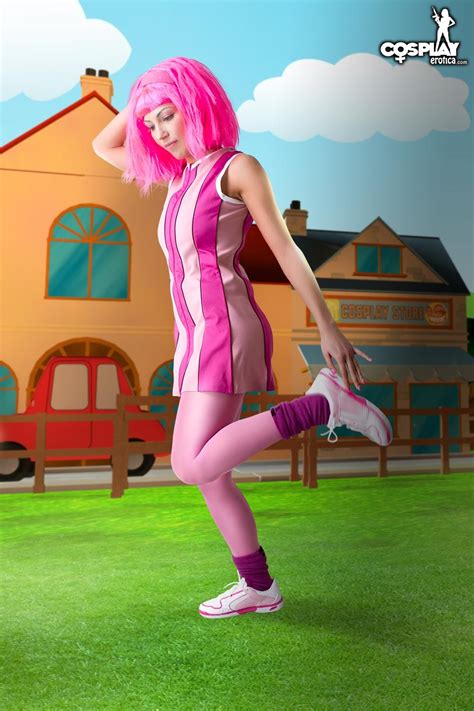 pink hair cosplay pichunter