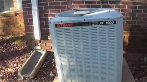 trane xe high efficiency weathertron heat pump leading    defrost cycle youtube