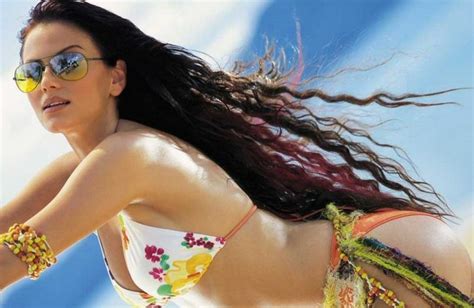 Scandals Yana Gupta Hot And Sexy Bikini Pics