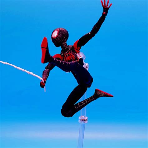 Review Medicom Mafex 107 Into The Spider Verse Miles Morales Figure