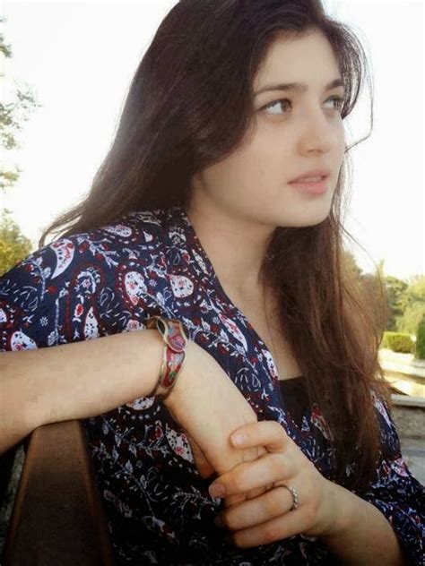 beautiful desi girls pictures innocent face pakistani cute girl