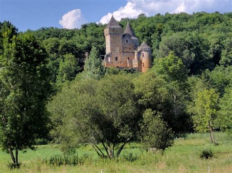 castles chateau  dordogne nouvelle aquitaine france top travel destinations travel