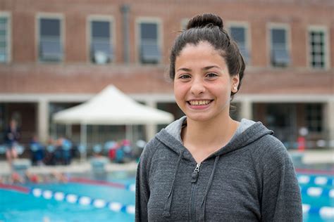 The Inspiring Yusra Mardini An Olympic Refugee Swimmer Who Saved 20