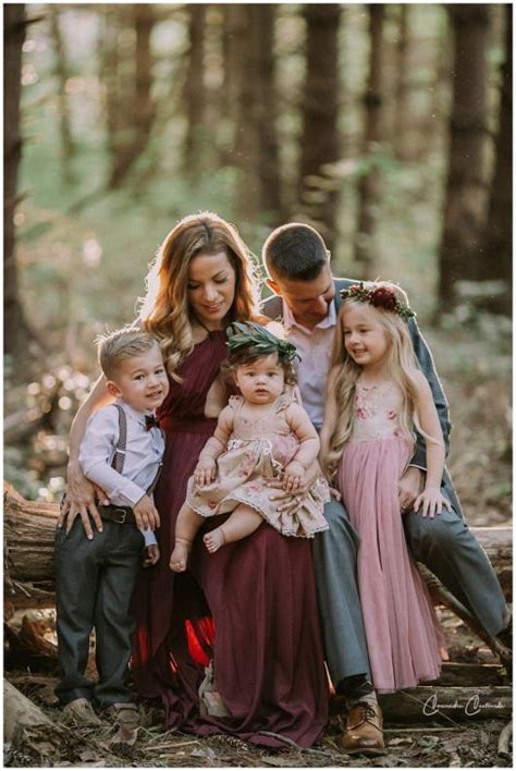 familyphotography family photography aesthetic winterfamilyphotography
