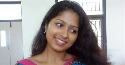 unseen mallu malayali aunty hot cute in saree telugu tamil kerala malayalam aunties hot gallery