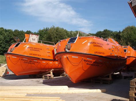 rescue boats innovator giant walsteds badevaerft