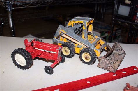 metal toy tractor trailers bobcat