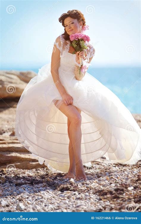 mooie bruid stock foto image  haarstijl viering gelukkig