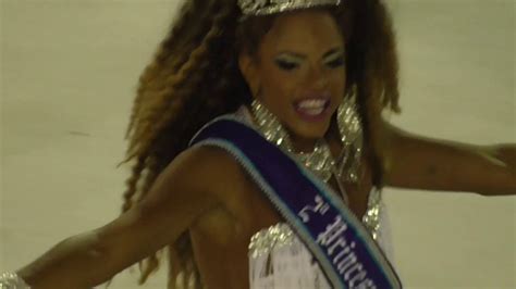 Lesbian Group Kiss 4k At 2020 Rio Carnaval Brazil Youtube