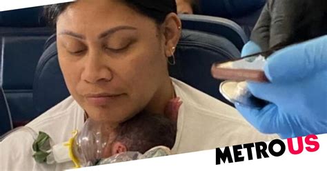 Woman Who Didnt Know She Was Pregnant Gives Birth Halfway Through