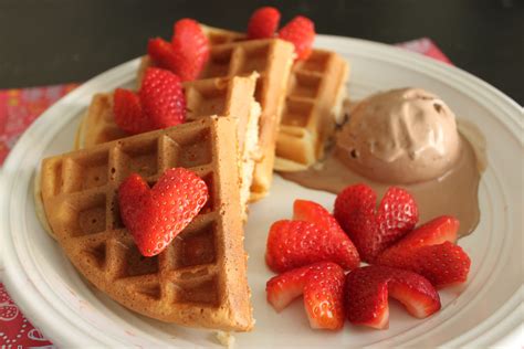 Yus Pink Kitchen Waffle And Pancake Video