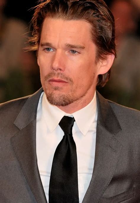 ethan hawke workout routine celebrity sizes