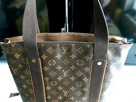 Louis Vuitton Man Bag Republic
