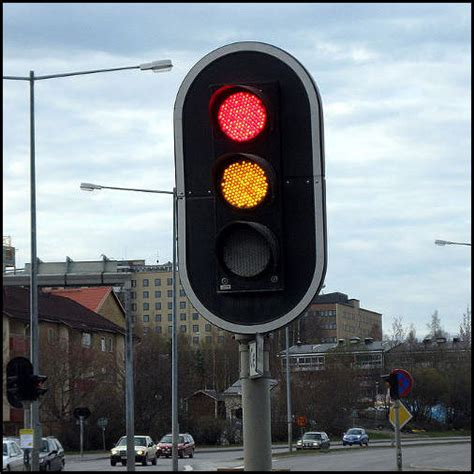 exportlawblog man charged  attempted import  traffic lights