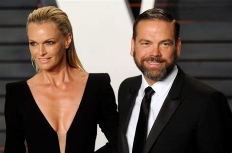 Lachlan And Sarah Murdoch Surreptitiously Bought Their Neighbours