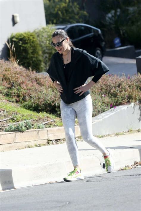 gal gadot in tights out in los angeles 13 gotceleb