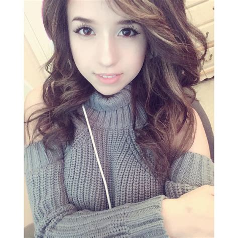 pokimane cute pictures 106 pics sexy youtubers