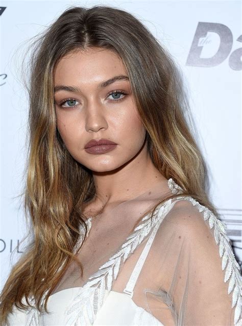 Gigi Hadid Has A Different Updo For Every Day Of The Week With Images