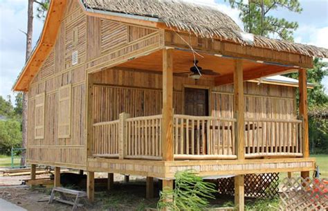 7 Inspirasi Rumah Gubuk Bambu Minimalis Nan Estetik Dijamin Bikin