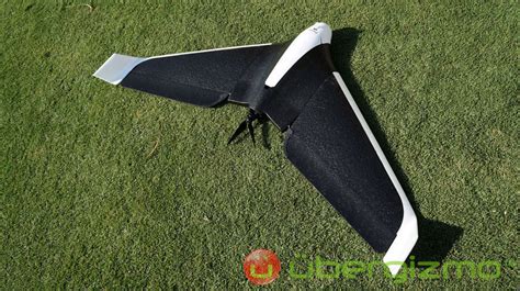 parrot disco fixed wing drone review hands  ubergizmo