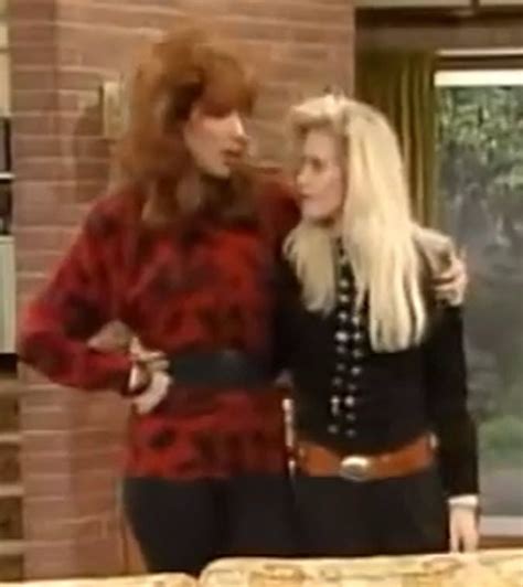 Peg And Kelly Bundy In Awesomeness